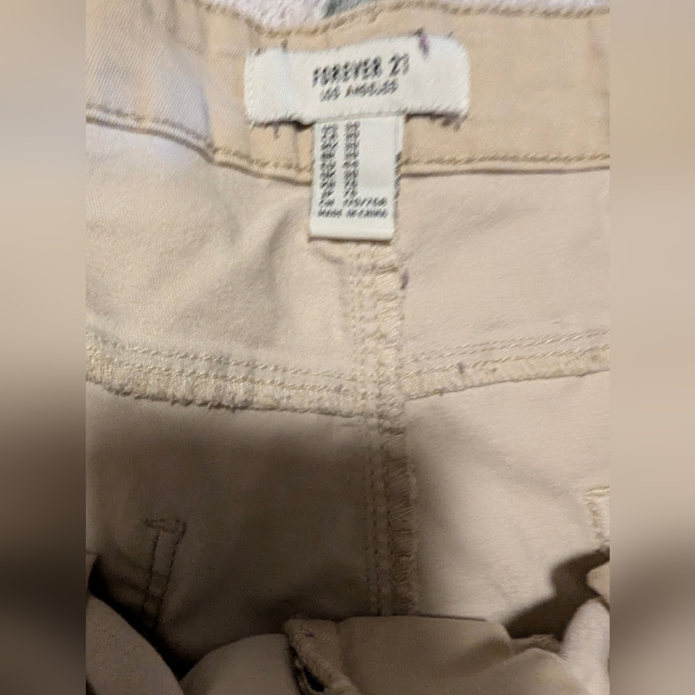 Forever 21 Khaki Shorts Preppy Clean Girl Aesthetic Sz M - Picture 5 of 7